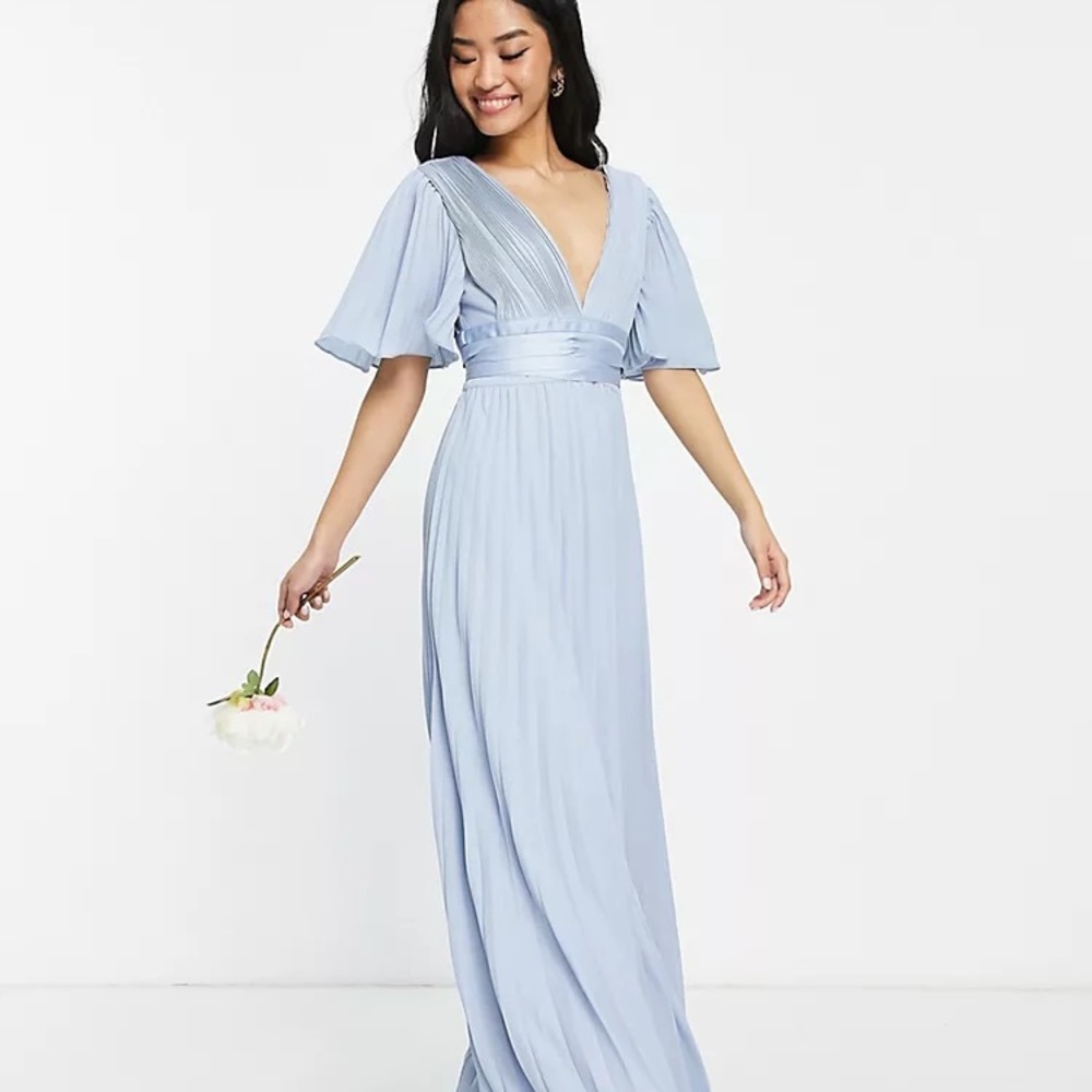 Bridesmaid Dress, NEVER WORN!! Size 14!! Purchased from ASOS this year